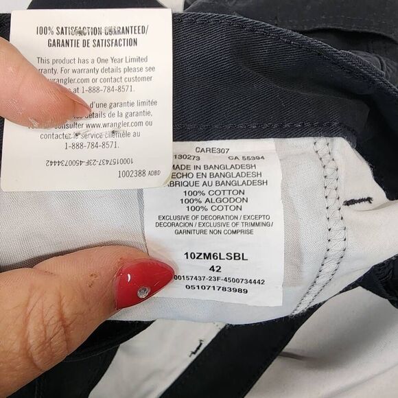 Wrangler Authentic Men's 42 Classic Cargo Shorts 10" Inseam Black - Picture 6 of 7